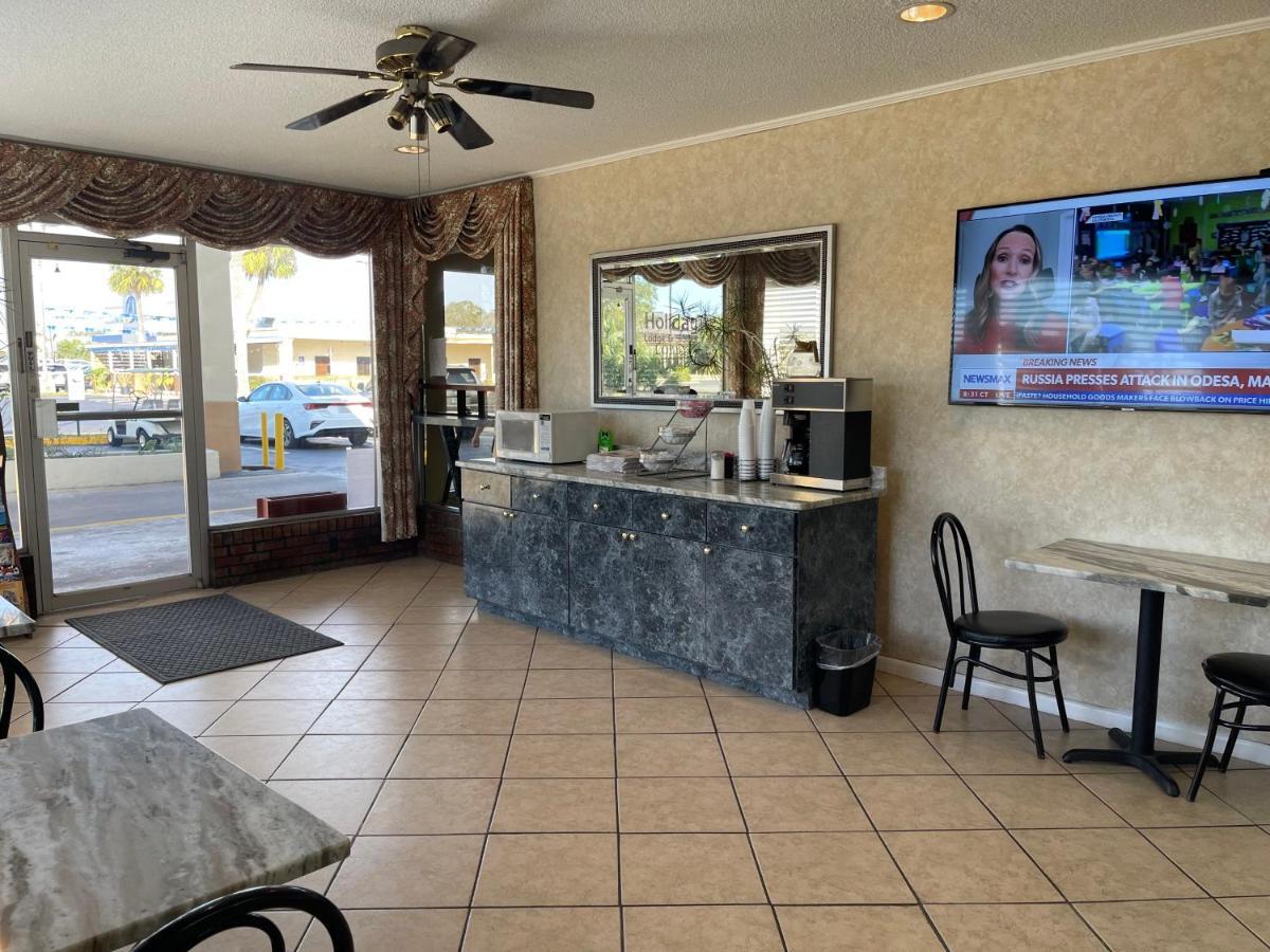 Hole Inn The Wall Hotel - Fort Walton Beach - Sunset Plaza - Nearby Beaches & Hurlburt Екстериор снимка