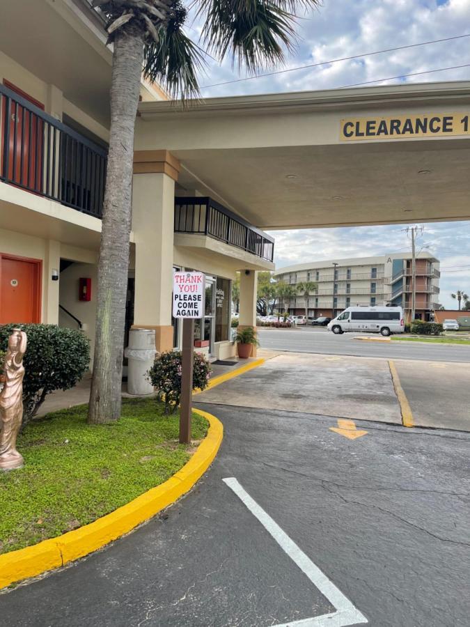 Hole Inn The Wall Hotel - Fort Walton Beach - Sunset Plaza - Nearby Beaches & Hurlburt Екстериор снимка