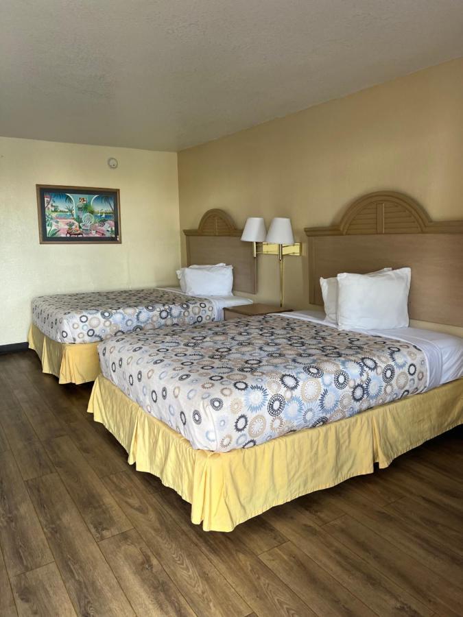 Hole Inn The Wall Hotel - Fort Walton Beach - Sunset Plaza - Nearby Beaches & Hurlburt Екстериор снимка