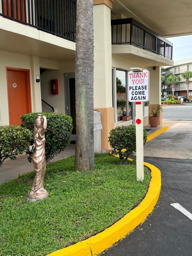 Hole Inn The Wall Hotel - Fort Walton Beach - Sunset Plaza - Nearby Beaches & Hurlburt Екстериор снимка