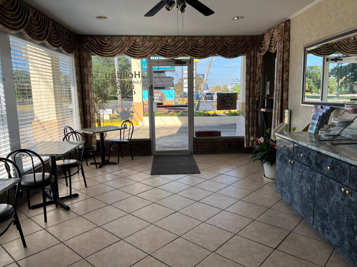 Hole Inn The Wall Hotel - Fort Walton Beach - Sunset Plaza - Nearby Beaches & Hurlburt Екстериор снимка