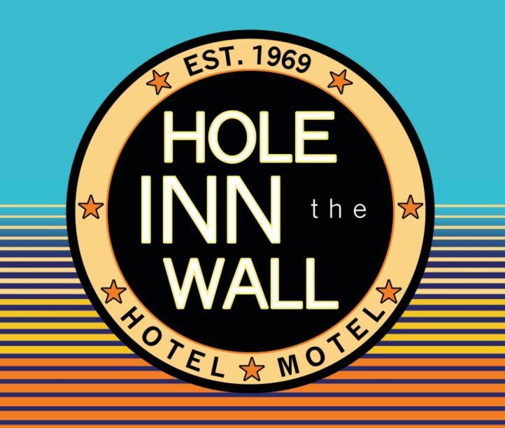 Hole Inn The Wall Hotel - Fort Walton Beach - Sunset Plaza - Nearby Beaches & Hurlburt Екстериор снимка