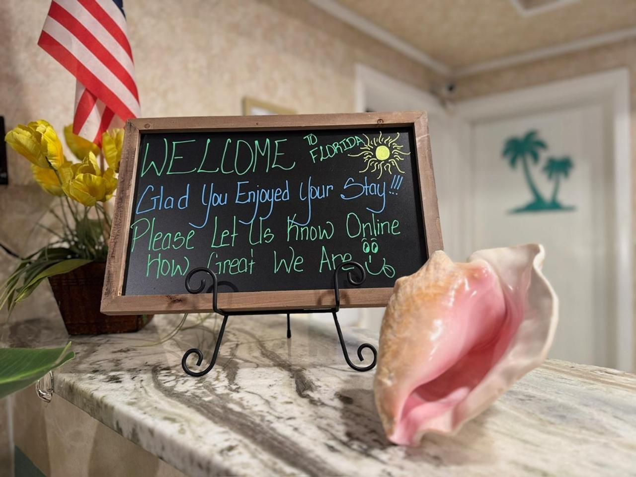 Hole Inn The Wall Hotel - Fort Walton Beach - Sunset Plaza - Nearby Beaches & Hurlburt Екстериор снимка